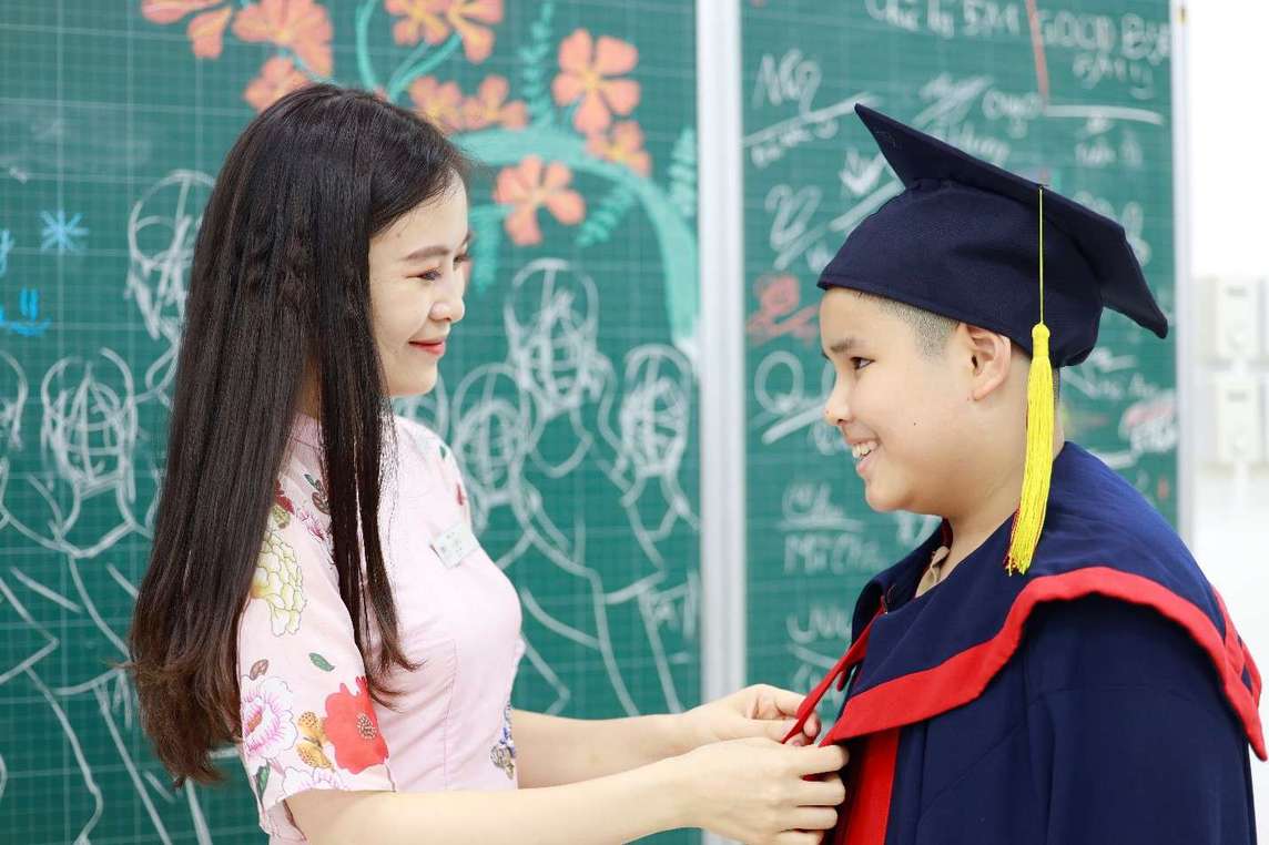 Ảnh nền đường dẫn điều hướng của bài viết Tại sao trẻ em nên dịch sang tiếng Việt khi học tiếng Anh?