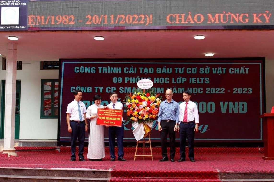 ban giao co so vat chat 4 truong THPT xuandinh