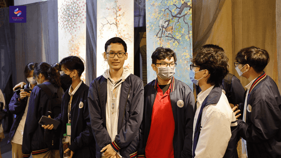 THPT Mỹ Đình -Học IELTS bằng trải nghiệm ngôn ngữ trong cuộc sống thực