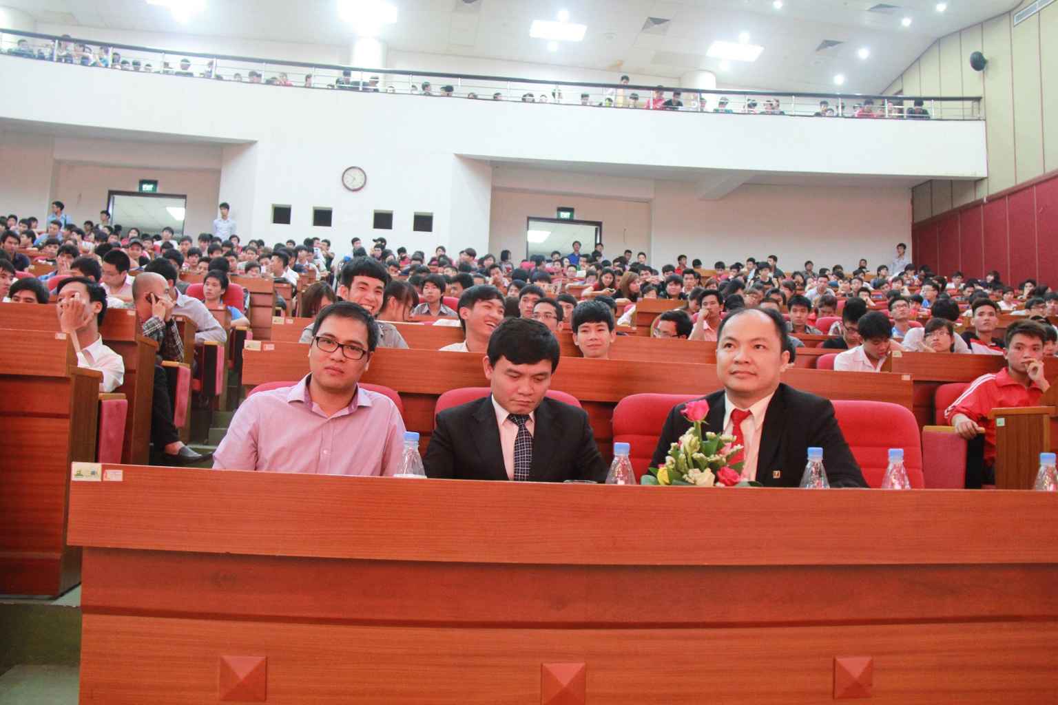 Chủ tịch Nguyễn Anh Đức nói chuyện về khởi nghiệp tại các trường ĐH