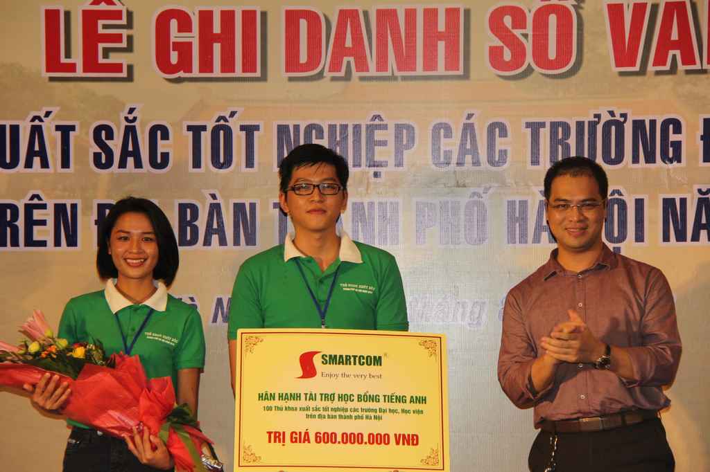 Trao học bổng 2016
