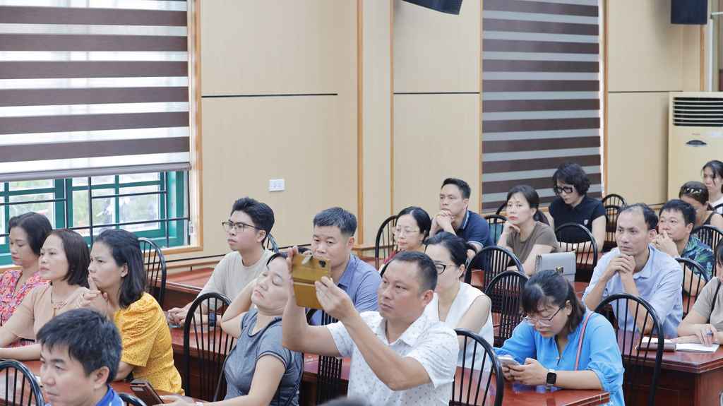 Hội thảo chương trình liên kết quốc tế tại THPT Xuân Đỉnh